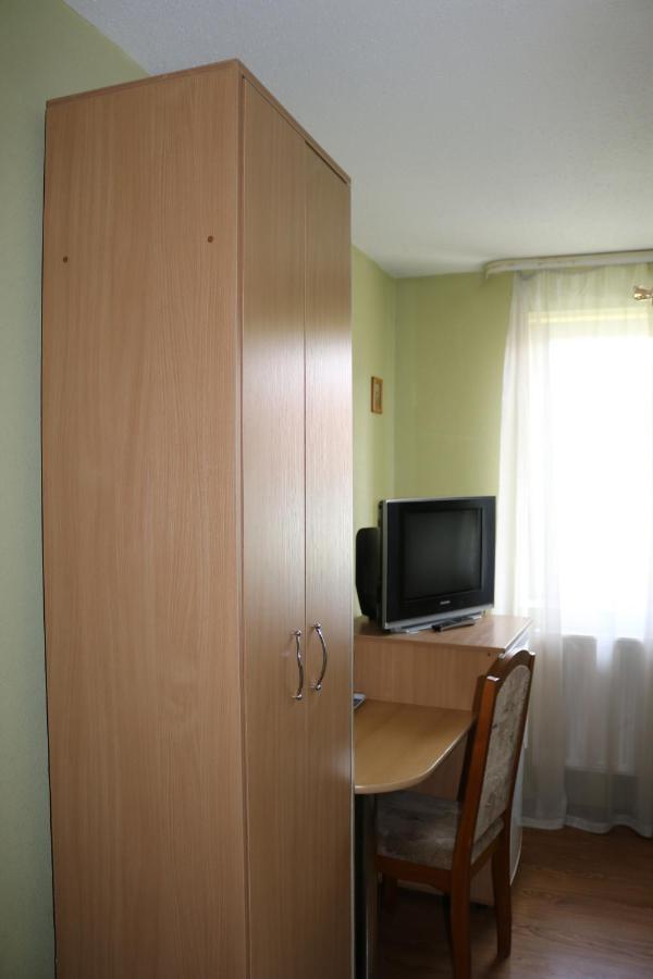 Готель ***Феєрія Tyachiv Zewnętrze zdjęcie